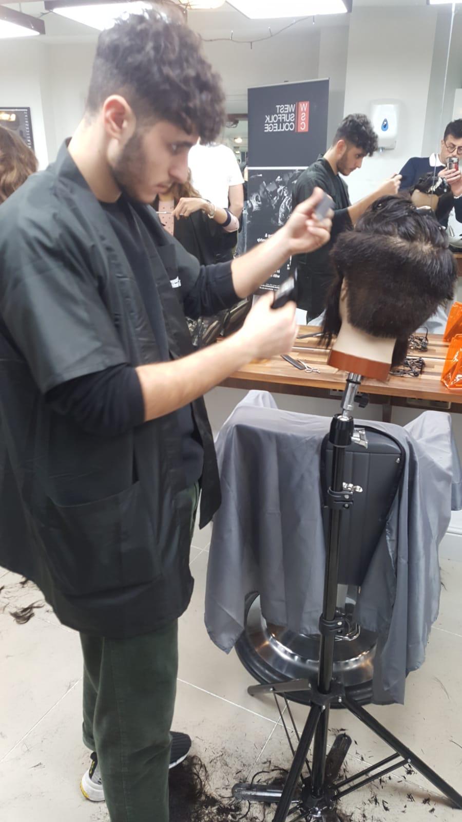 accademia total look cambrige formazione da mr barber educationG 20181204 WA0030 j0UVly
